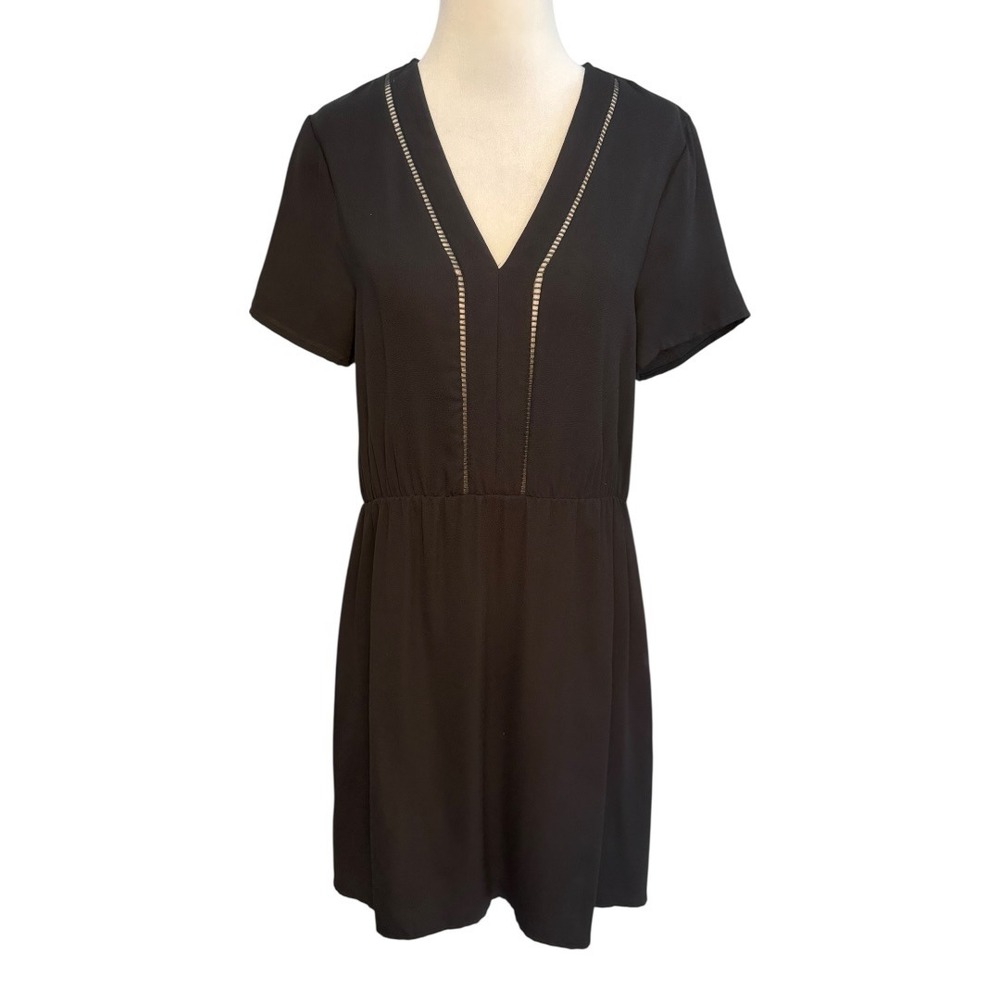 Collective Concepts Black V-Neck‎ Short Sleeve Ladder Stitch Mini Dress Small
